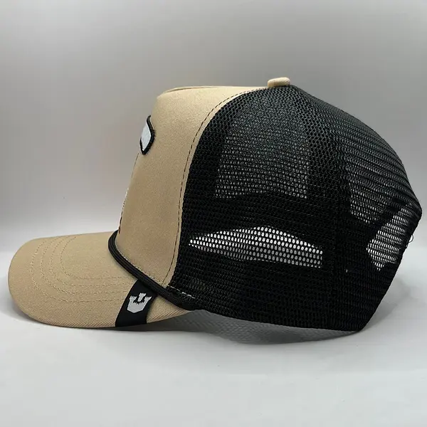 Goat Cabra Beige