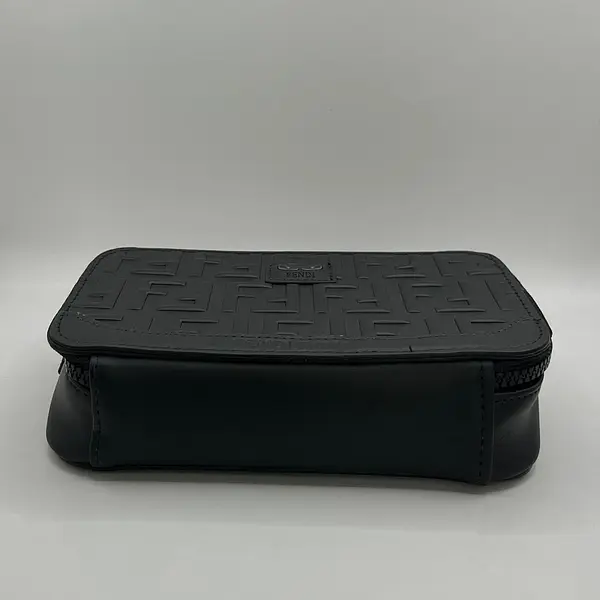 Carriel Pasta Dura Fendi Patrón Relieve