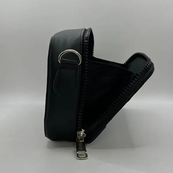 Carriel Pasta Dura Fendi Patrón Relieve