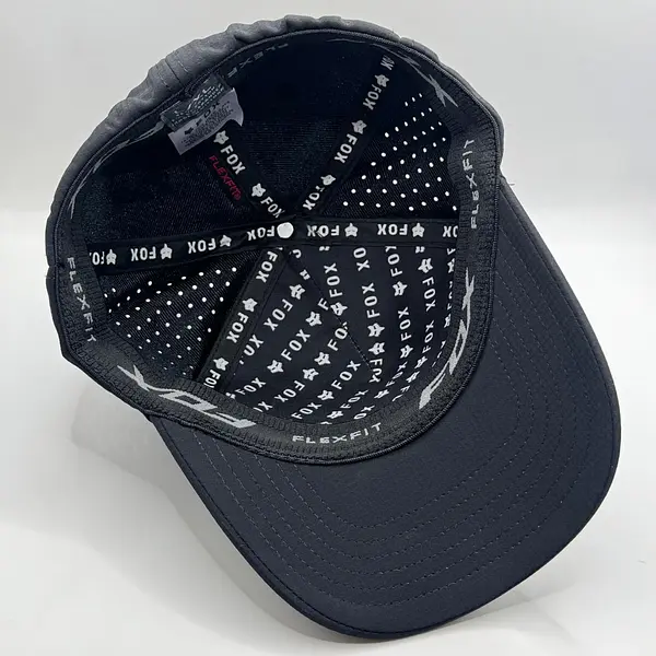 Gorra Fox Negra Letras