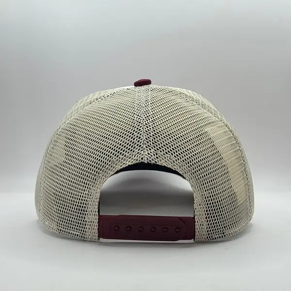 Gorra Kimes Blanca Visera Vino Tinto