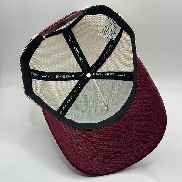 Gorra Kimes Blanca Visera Vino Tinto