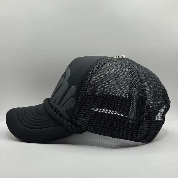 Syna World Trucker Hat Negra Cordón