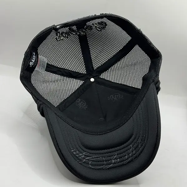 Syna World Trucker Hat Negra Cordón