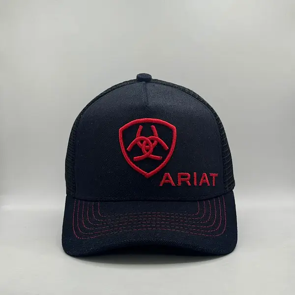 Gorra Ariat Negra Logo Rojo
