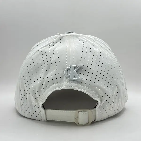 Calvin Klein Microperforada Blanca