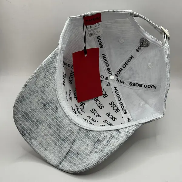 Boss Gris Letra Blanca