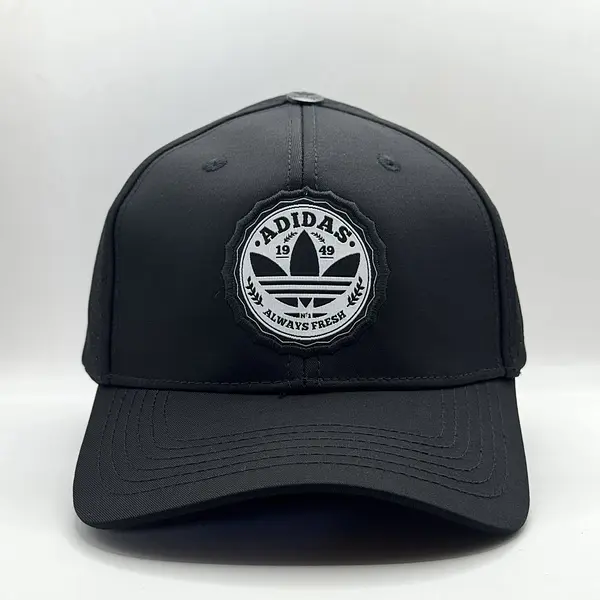 Gorra Adidas Negra Logo Circular