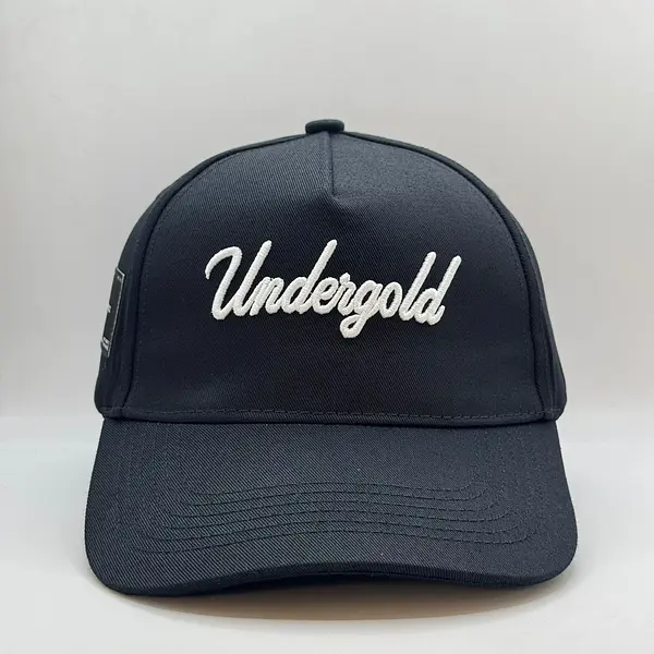 Undergold Negra Letra Cursiva