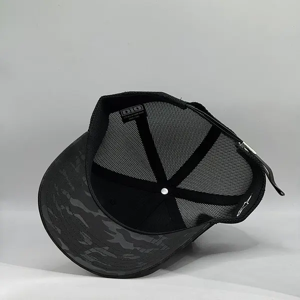 Gorra Camuflada Negra Reflectiva